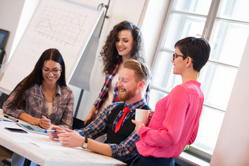 Obraz premium Picture of young architects discussing in office