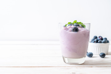 yogurt with fresh blueberries