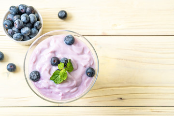 yogurt with fresh blueberries
