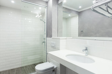 Naklejka na ściany i meble Simple hotel bathroom