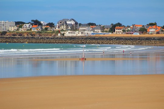 mer &agrave; mar&eacute;e basse en Vendee &agrave; Saint Gilles croix de vie