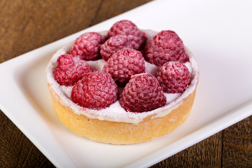 Raspberry cake