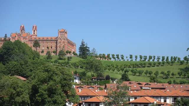 Universidad de Comillas
