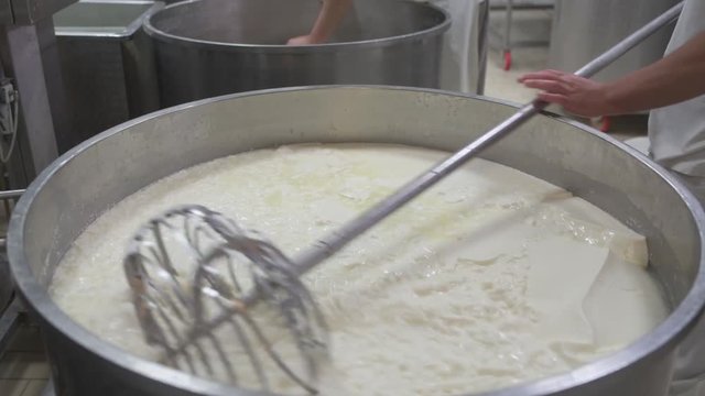 4K genuine mozzarella production process