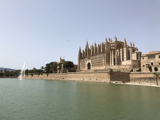 Fototapeta na wymiar Cathédrale de Palma de Majorque