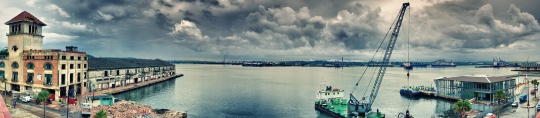 Obraz premium Panoramic view of Habana bay