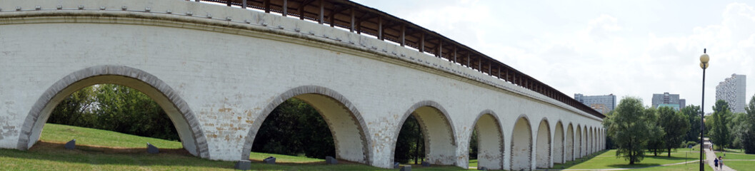 Rostokinsky aqueduct