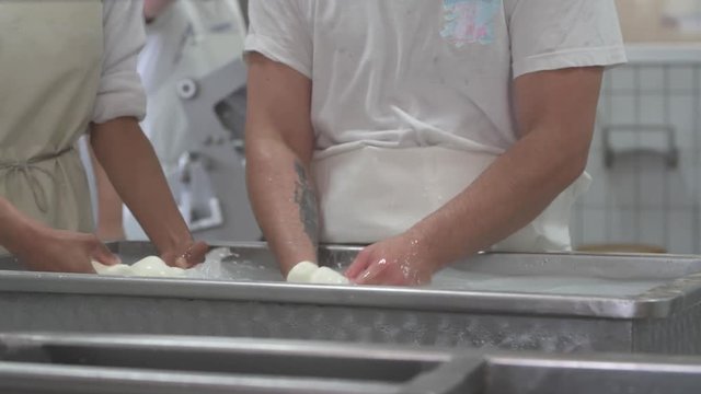 4K genuine mozzarella production process