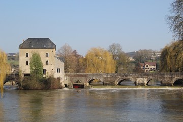 Obraz premium Paysage sur l'eau