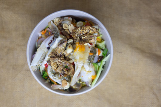 Thai spicy blue crab salad with vegetable
