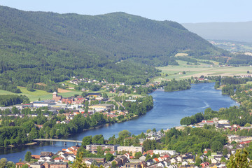 Fototapeta na wymiar Drammen and its valley in close up taken from Spiraltoppen