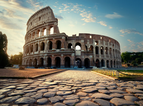 Road to Colosseum