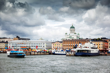Fototapeta premium Beautiful cityscape, view of the capital of Finland Helsinki, the historic center of the city, the sea and boats