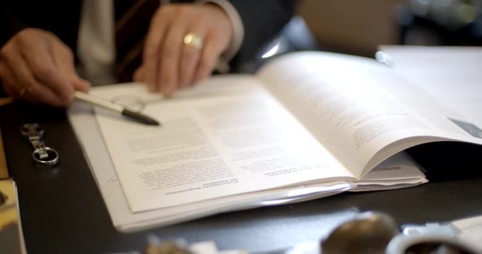Dokumente lesen, bl&auml;ttern