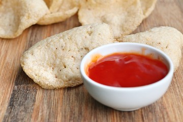 Thai crispy rice cracker