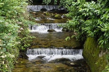 Petite cascade dans le village Ortseil - Forêt Noire - Allemagne
