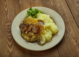 Crock pot pork with mashed potatoes