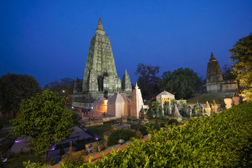 Obraz premium Mahabodhi Temple Complex in Gaya district in the state of Bihar, India
