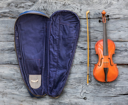 violin in a case