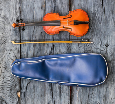 violin in a case