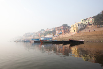 Fototapeta na wymiar Boats and buildings, Varanasi, India