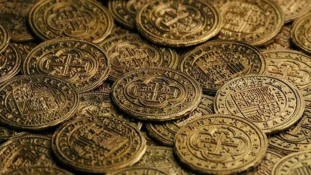 Gold Pirate Coins Rotating