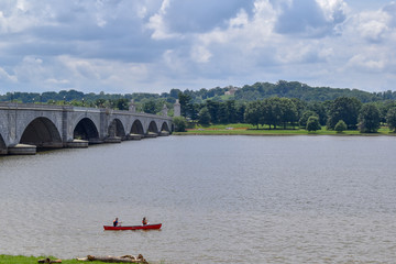 Sailing on the Potomac