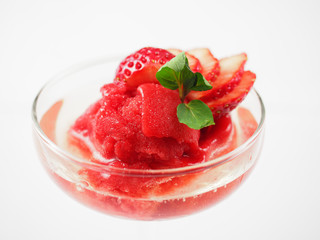 イチゴグラニテ