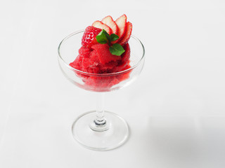 イチゴグラニテ