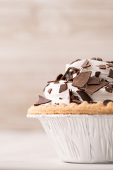 chocolate cream pie with chocolate shavings