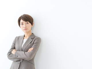 悩む・ビジネスウーマン