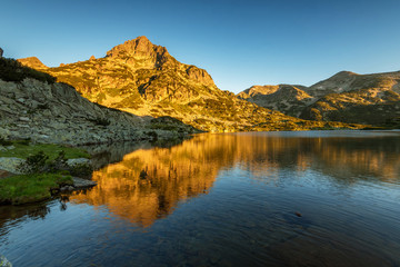 Fototapeta na wymiar Popovo Lake and Jangal mountain in Pirin National Park,Bulgaria.