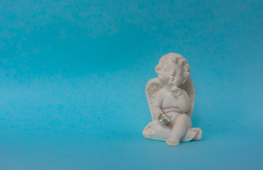 Angel на синем фоне