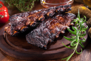 Spicy barbecued pork ribs
