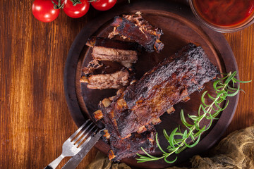 Spicy barbecued pork ribs