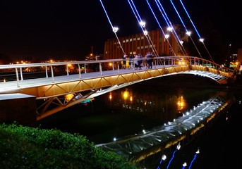 Obraz premium night bridge with lights across the river, Kharkov, Ukraine