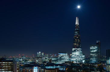 Fototapeta na wymiar London view towards Canary Wharf including the Shard at night.