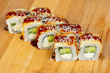 Eel roll with cheese