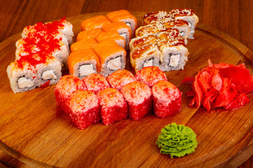 Japanese sushi roll set