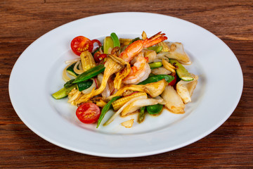 Stir fry with seafood