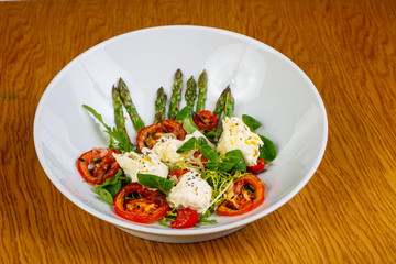 Salad with cheese and asparagus