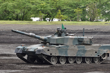 Fototapeta na wymiar 陸上自衛隊　90式戦車