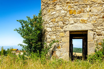 Round Building 7