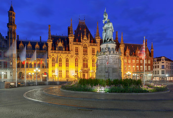 Fototapeta na wymiar Brugge. Market square at sunset.