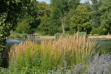 Kurpark mit See