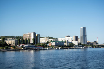 Fototapeta na wymiar City of Saratov on the Volga River
