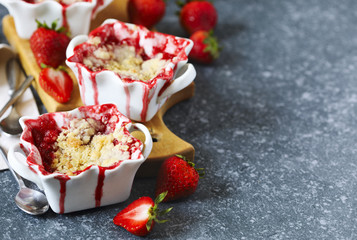 Strawberry crumble in bowl.