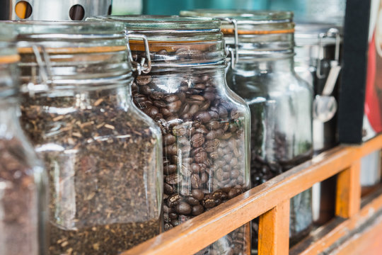 The choice of varieties of coffee beans is important to the taste and has a huge impact on sales and profit.