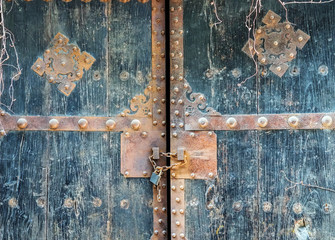  old vintage door iin China, details