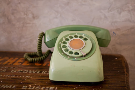 old telephone vintage